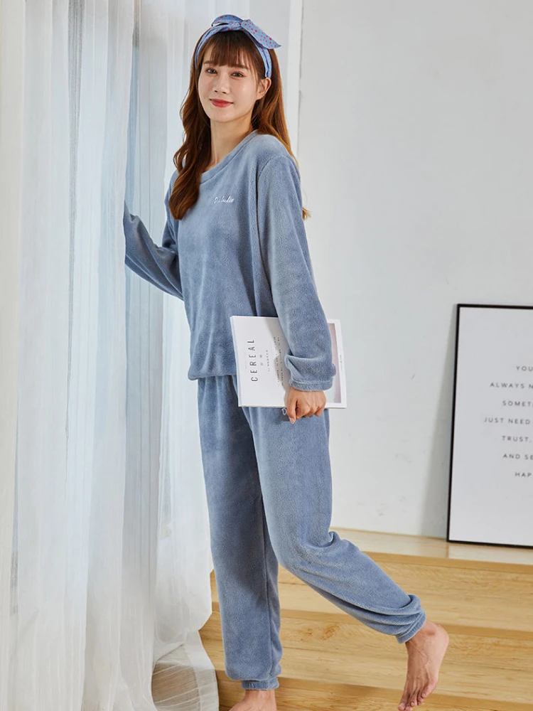 Autumn Winter Warm Flannel Pajamas for Women Students Cute Velvet Thicken Loose Sleepwear Set Coral Velvet Home Wear Clothes