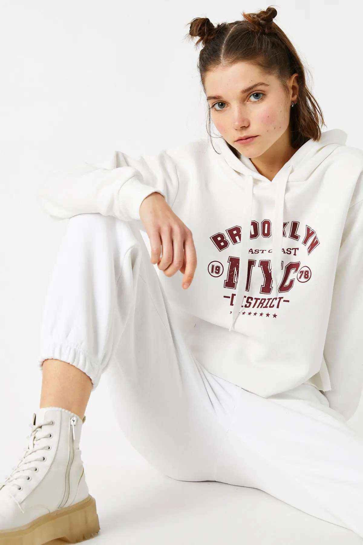 

Women's Sweatshirt Ecru Hoodies Style All Season 2022 New Designer Pullovers Hoodies Lady Sweatshirts Fleece Hooded