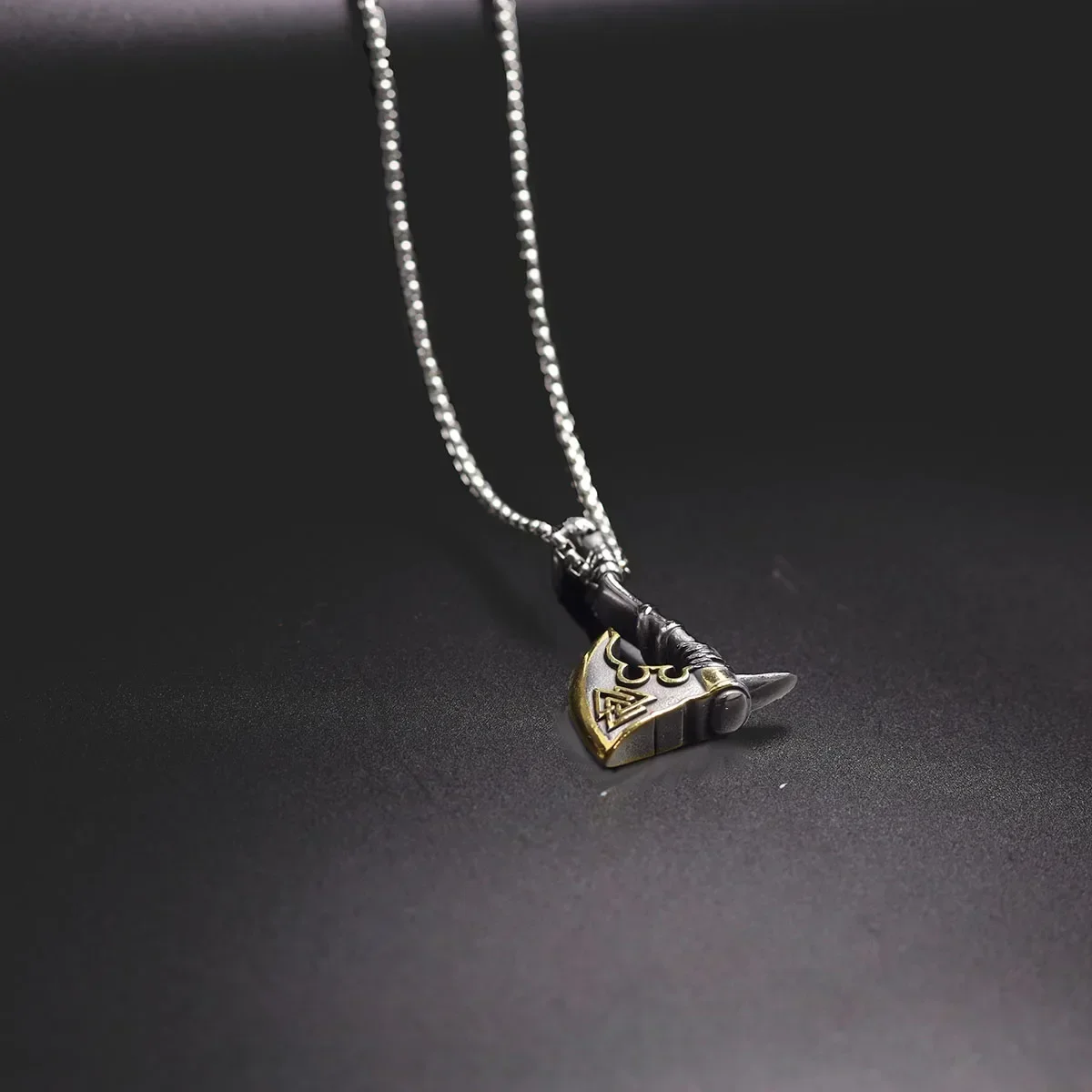 Ожерелье с боевым топором викингов подвеска-амулет скандинавского волка и