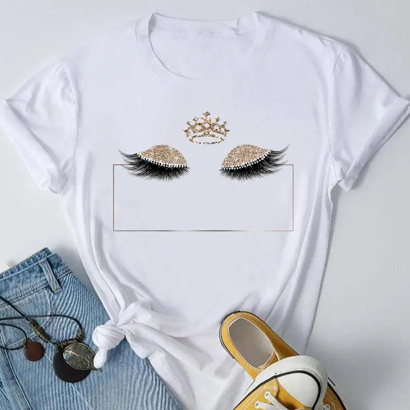 

Женская футболка с коротким рукавом и принтом в виде ресниц
