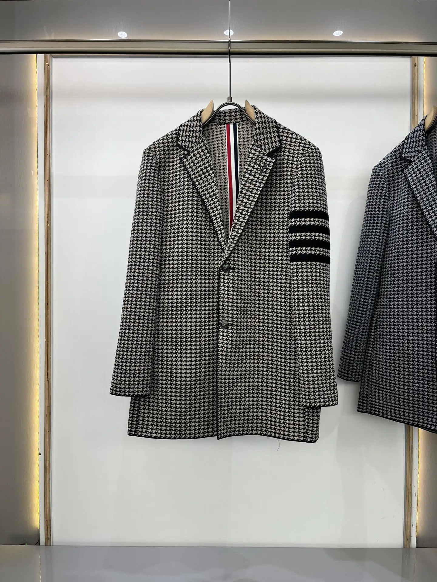 Men's Suit Jacket Warm THOM Luxury Brand Plaid Fashion Classic Striepd Design Male Casual High Quality Men Blazer
