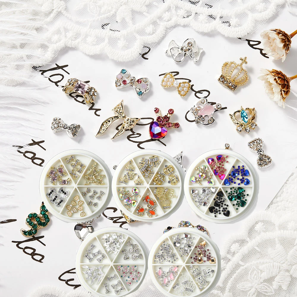 

30pcs 3D Bow Glitter Nail Rhinestones Crystal Glass Stone Charm Pearl Bowknots Crown Jewelry DIY Manicure Nail Art Decorations