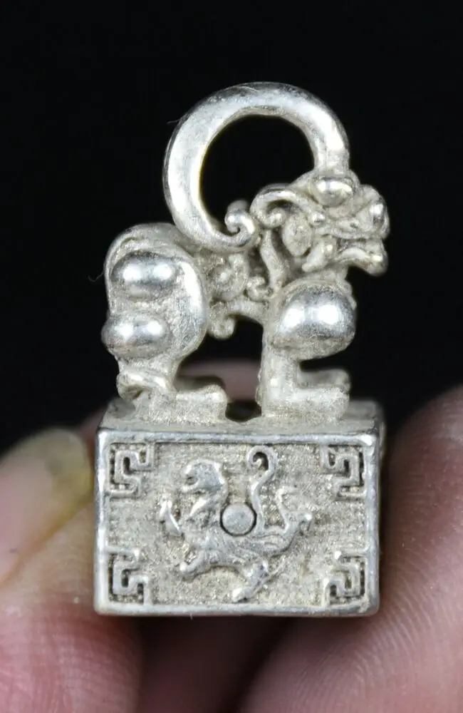 

3,2 см Старые китайские серебряные знаки фэн-шуй из м/ф «дракон»