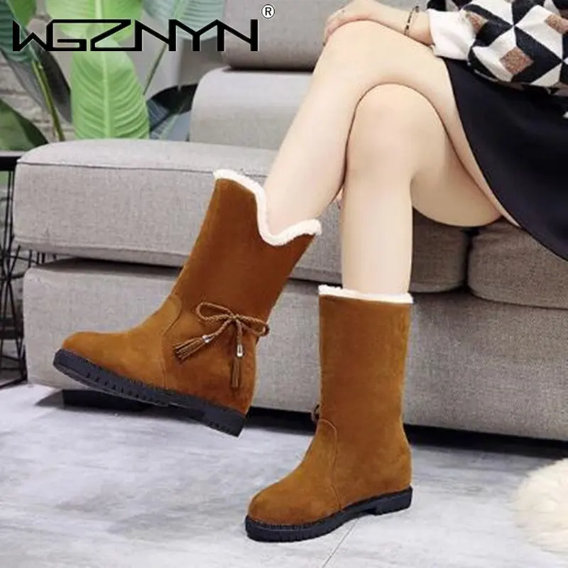 

Женские сапоги до середины икры, с плюшевой подкладкой