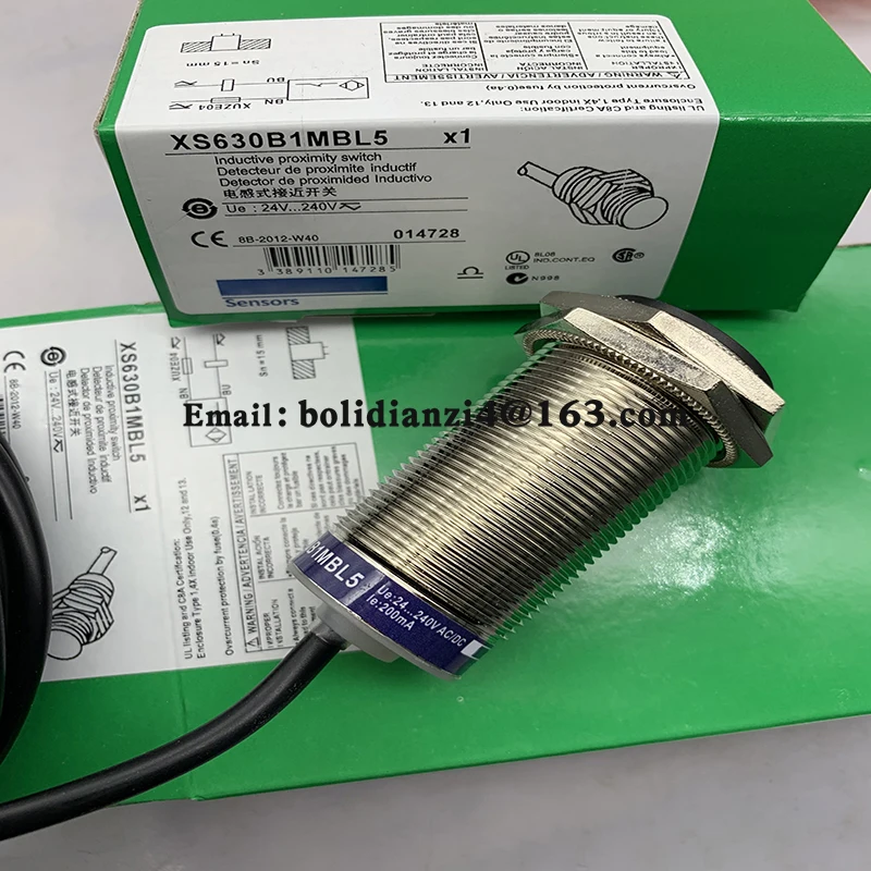 Новый датчик бесконтактного переключателя XS4P12PA340/PA370 XS4P30NA370 XS4P18NA370 XS4P18PA370 XS630B1MAL5