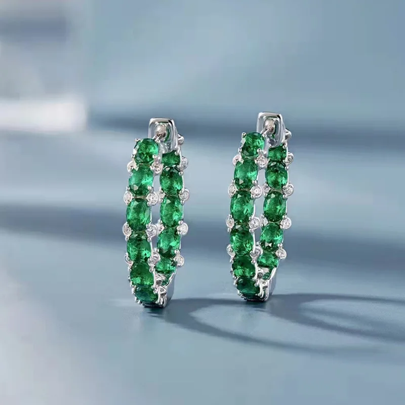 

Женское ювелирное изделие из серебра 100% пробы, с изумрудом