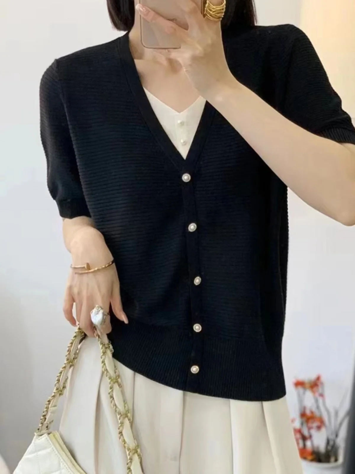 Летняя одежда имитация двух частей v-образный вырез трикотажная футболка из