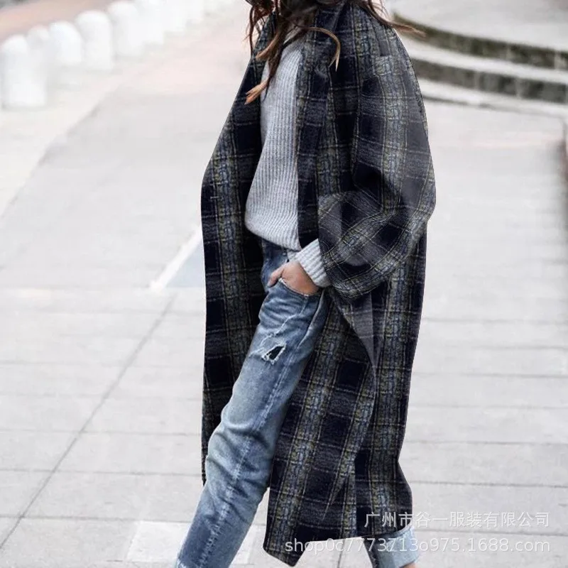 

2022 new women's plaid long coat warm women's coat