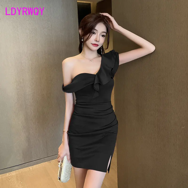 

Low cut sexy single shoulder breast dress auricularia edge trim slit female night bath foot technician work clothes