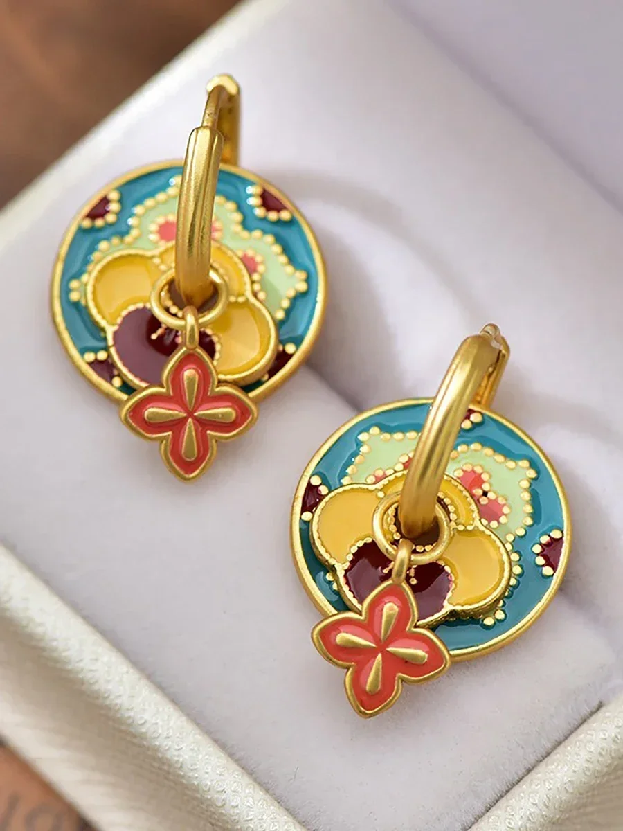 Женские металлические серьги в виде льва