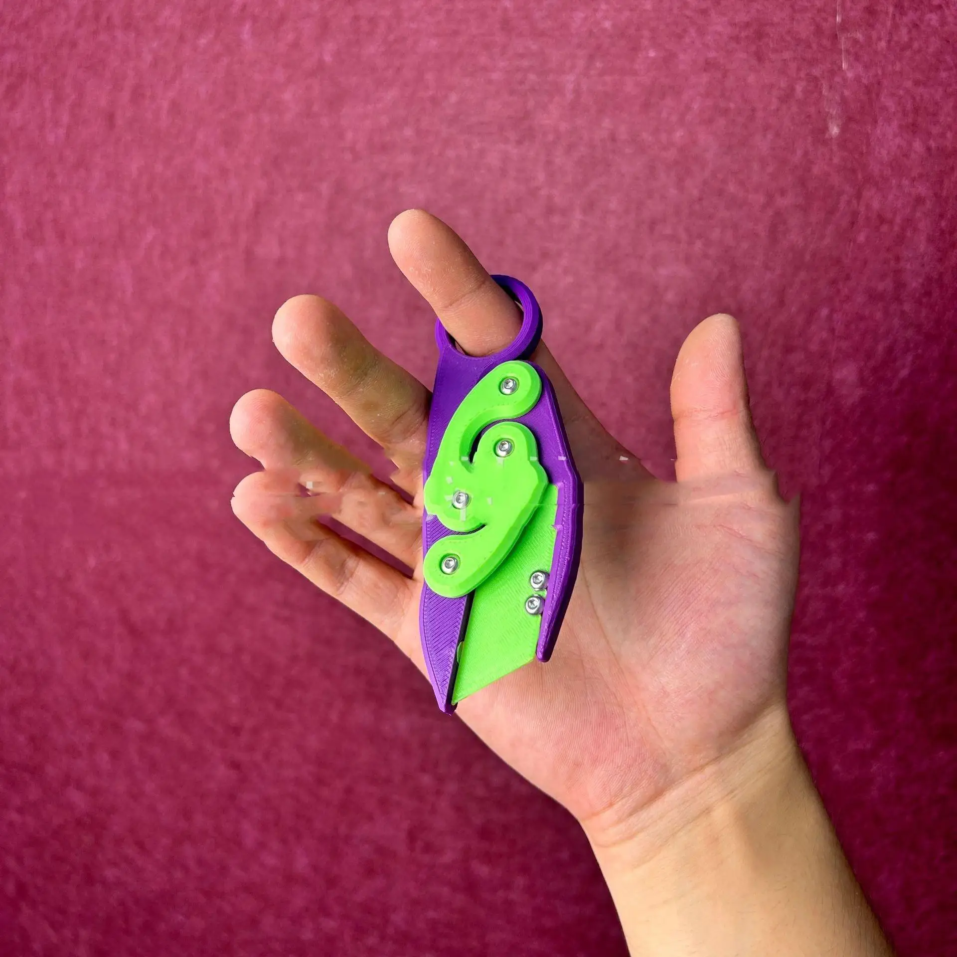 

Folding Butterfly Claw Speed Push Pressure Reduction Toy
