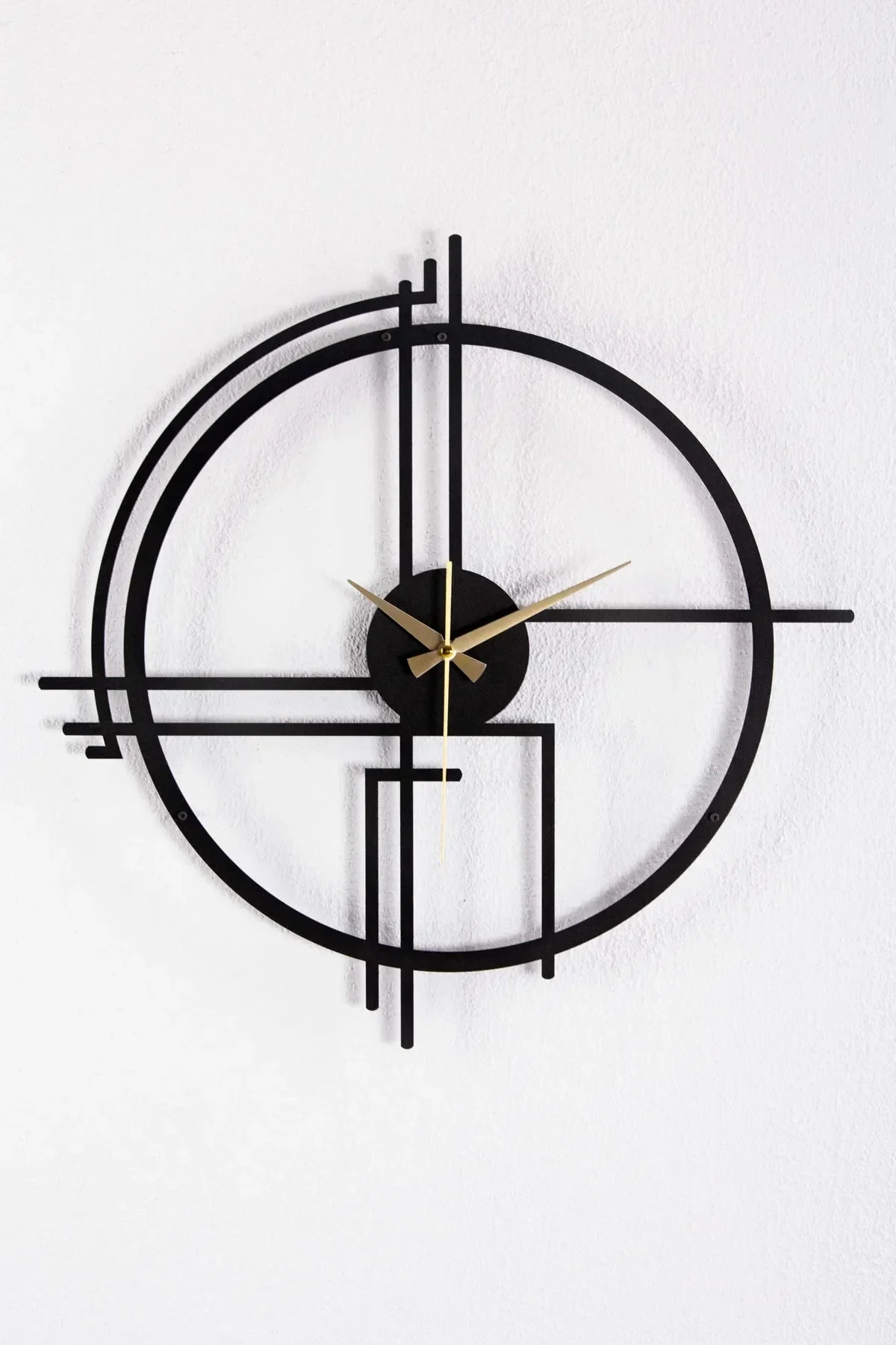 

Gowpenart Querencia Metal Black, Gold and Silver Wall Clock 1.5 Mm Thickness 50x50 Cm Design Modern Metal Black With Compass