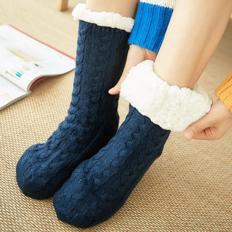 

Женские зимние носки, плотные теплые мягкие домашние Нескользящие туфли для спальни, рождественский подарок, Хлопковые женские вязаные нос...