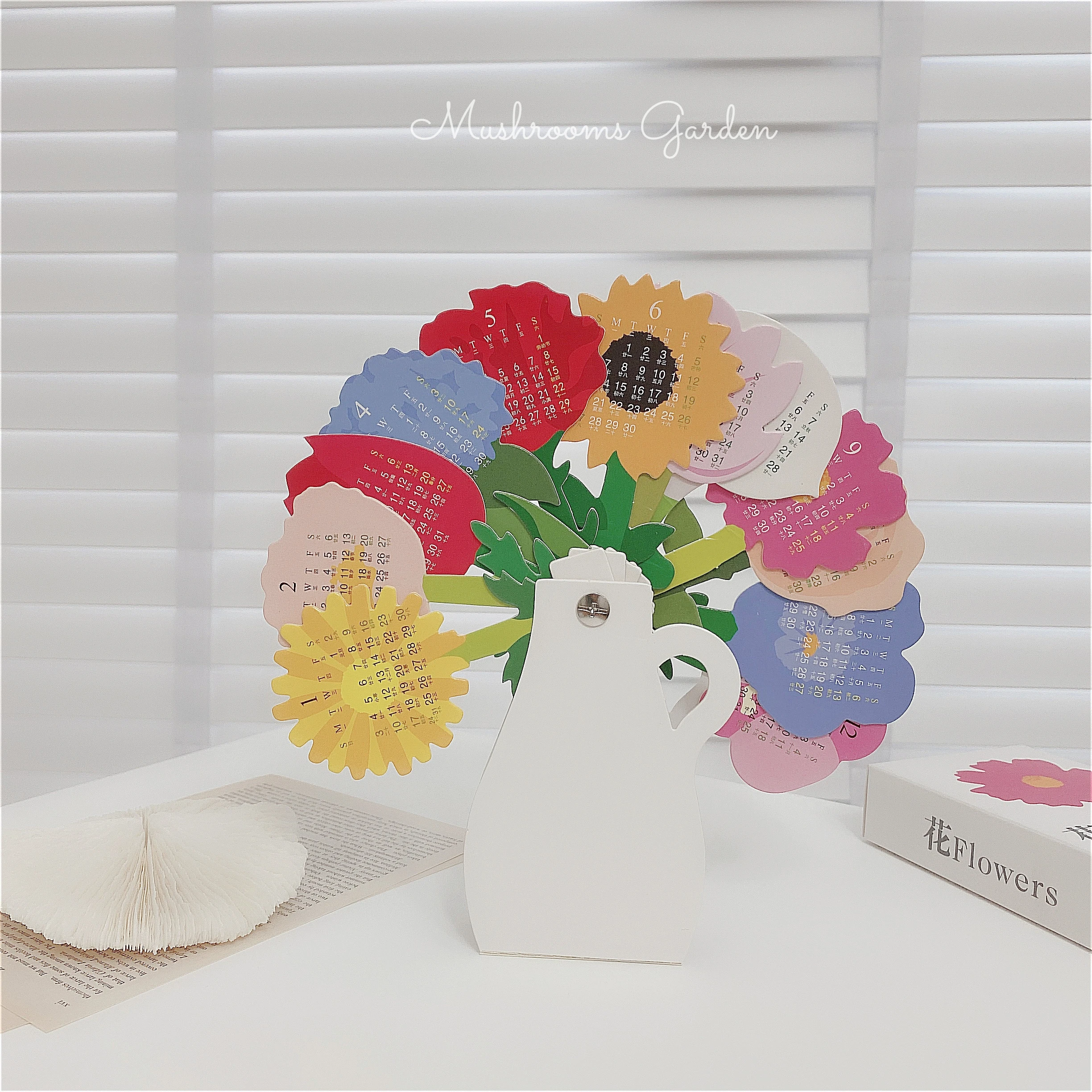 

*Mushrooms Garden*Korea Creative Flower Calendar 2022 Year of The Tiger Calendar Vase Shape Decorative Gifts Ornaments Paper
