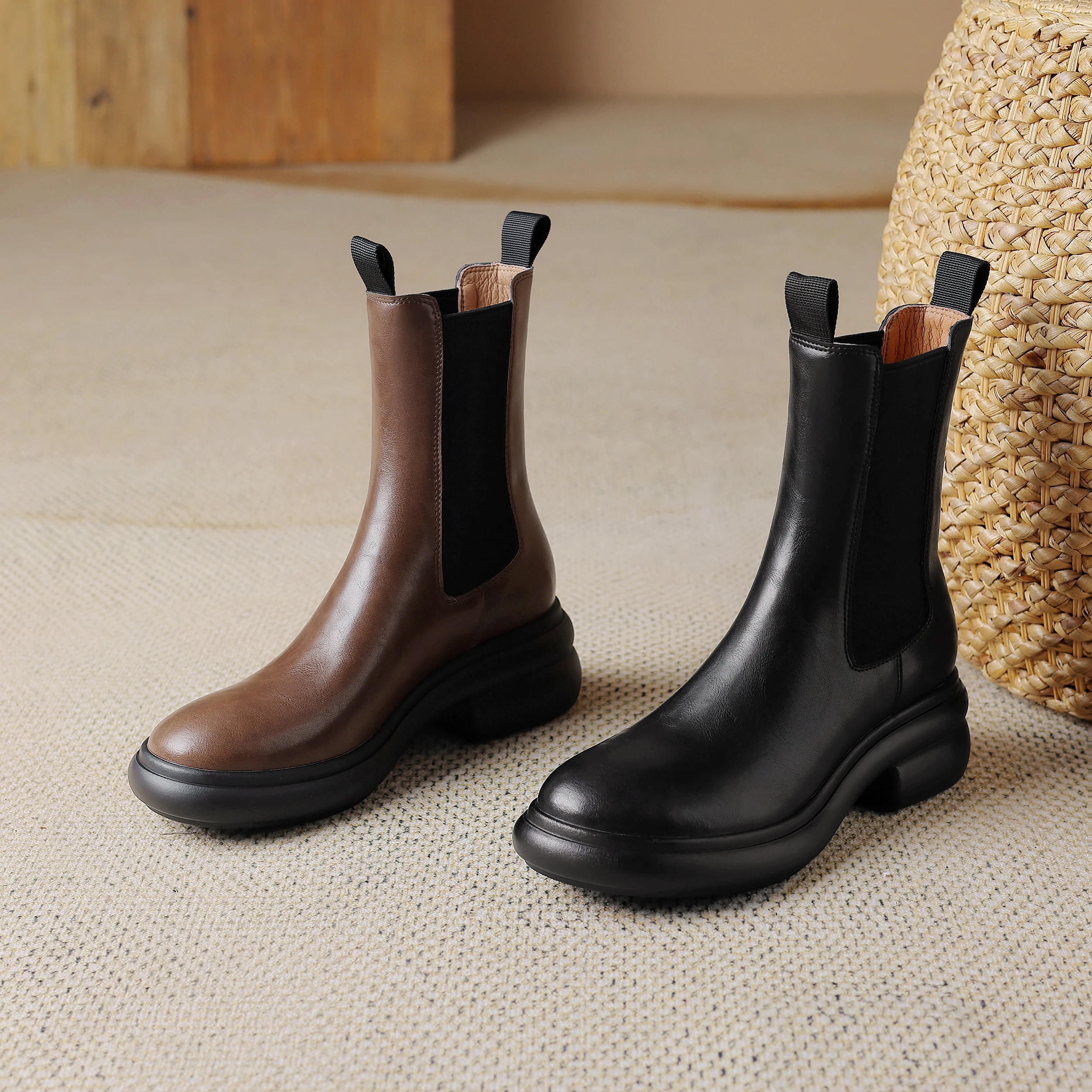 

Женские ботильоны из натуральной кожи, на толстом каблуке 5 см