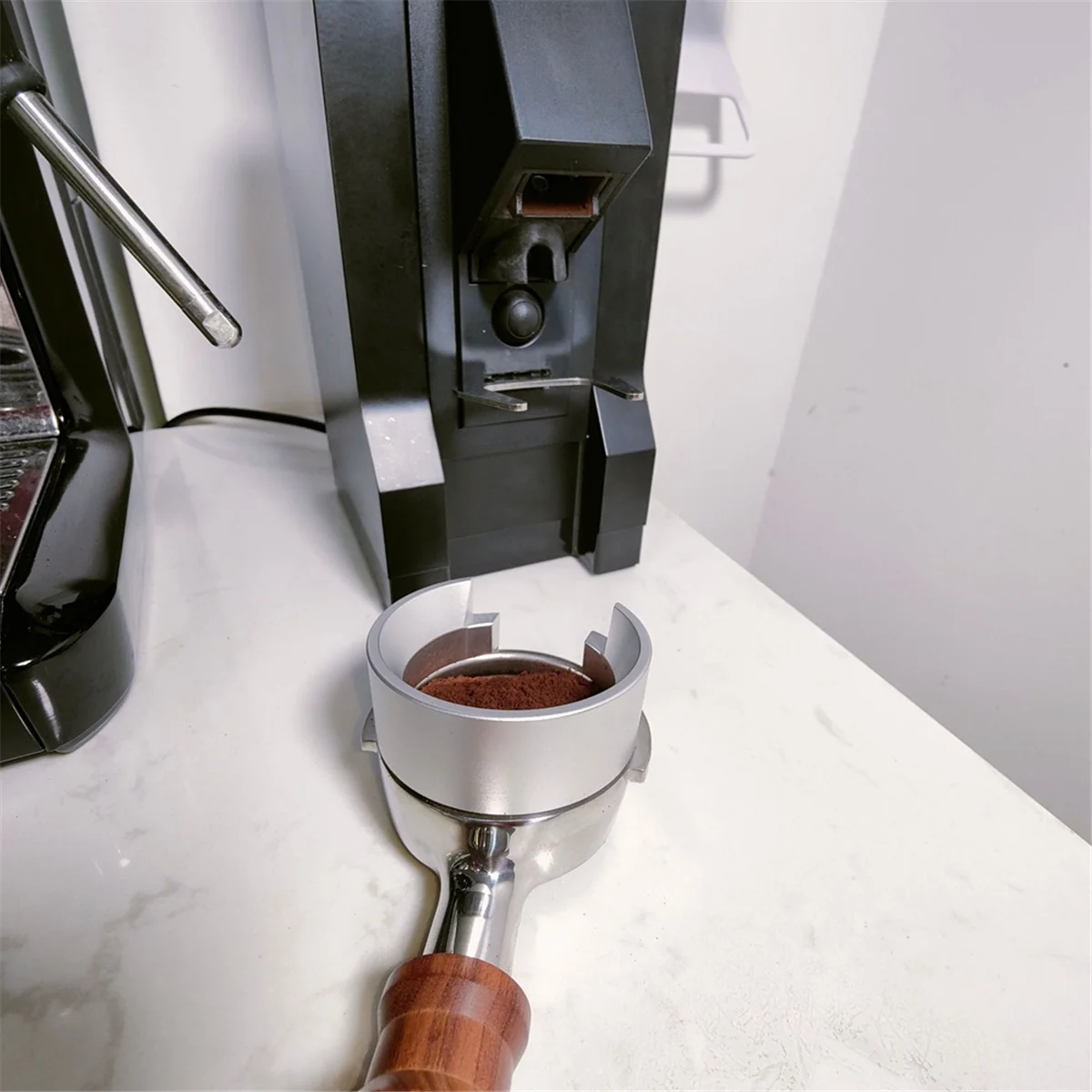 Для кофемолки Eureka Mignon MMG кольцо против летающего порошка адаптируется к ручке