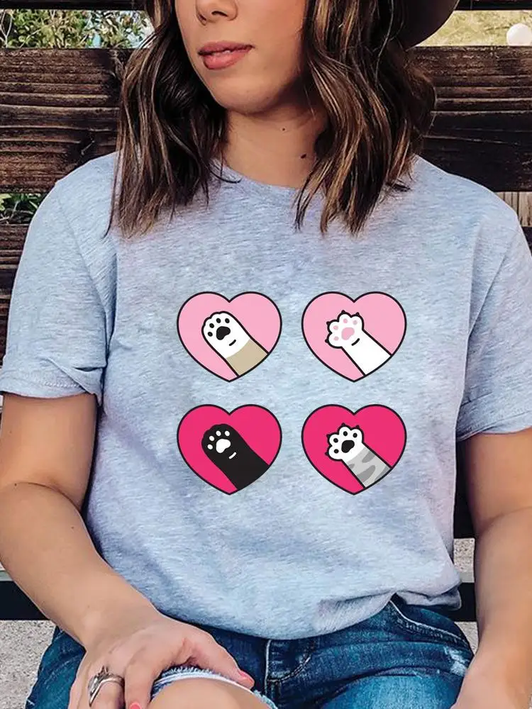 

Женская летняя футболка с коротким рукавом и принтом «кошачья лапа»