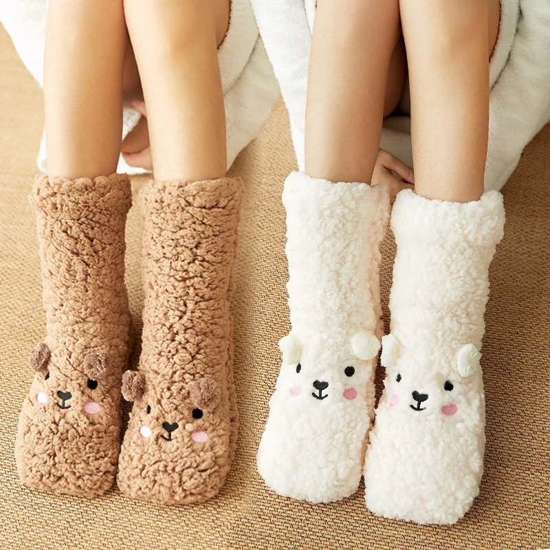 2022 new Floor Socks Women Autumn and Winter Velvet Coral Fleece Sleep Home Slippers Snow Socks Confinement bear Carpet Socks