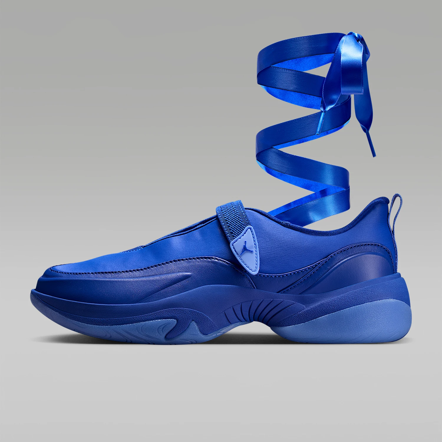 Фото Женские износостойкие спортивные кроссовки Nike Authentic Jordan Pointe IB8597-400 №1