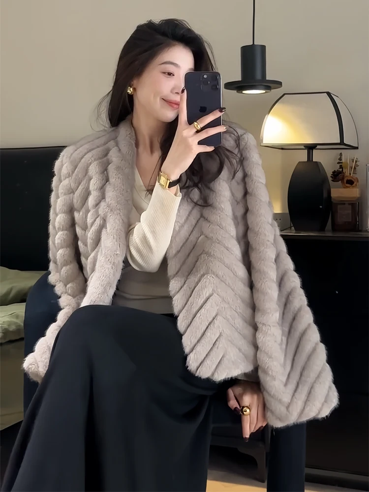 Advanced Mink-like Fur Winter New Fashion Short Thickened Warm V Pattern Cross Mink fur Outerwear Women