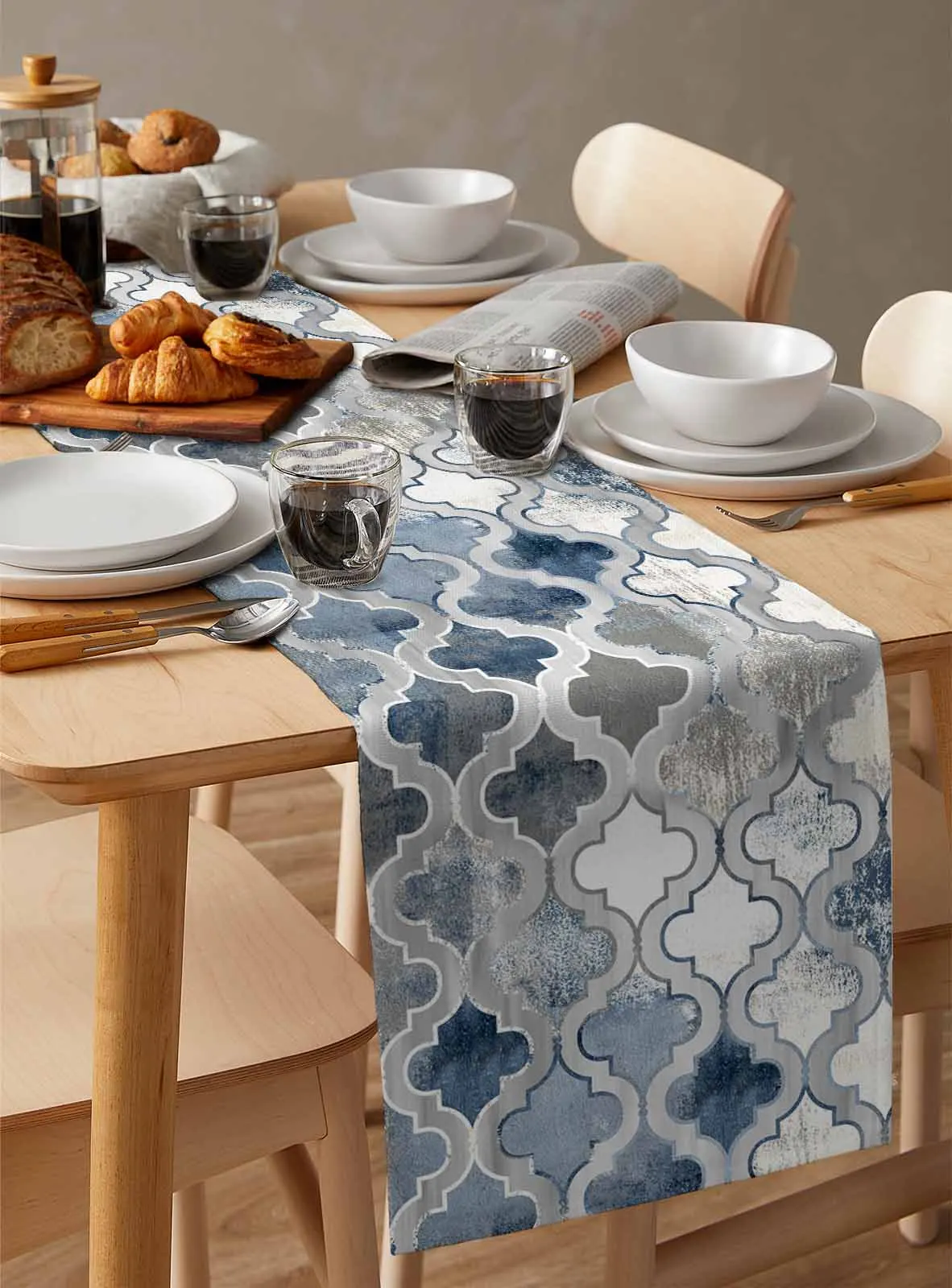 Окрашенные пятнистые современные марокканские синие настольные дорожки с