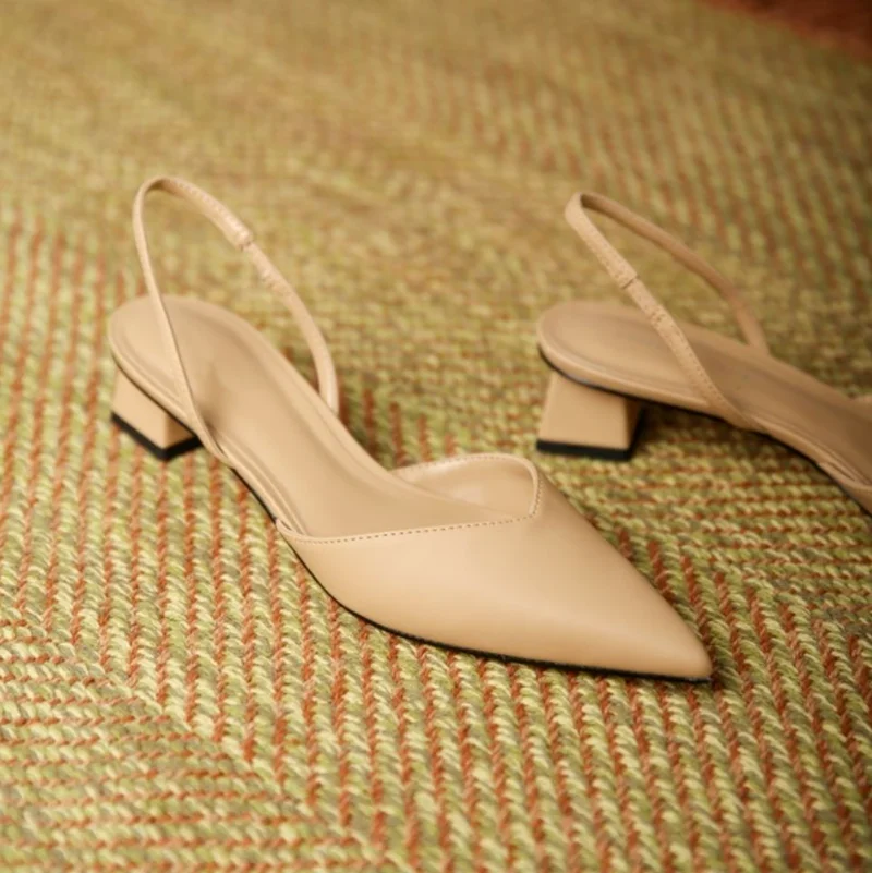 

2021 Summer Pointed Toe Ladies Summer Sandals Thick Heel Autumn Women's Shoes Fashion Ladies Plus Size Ladies Mules