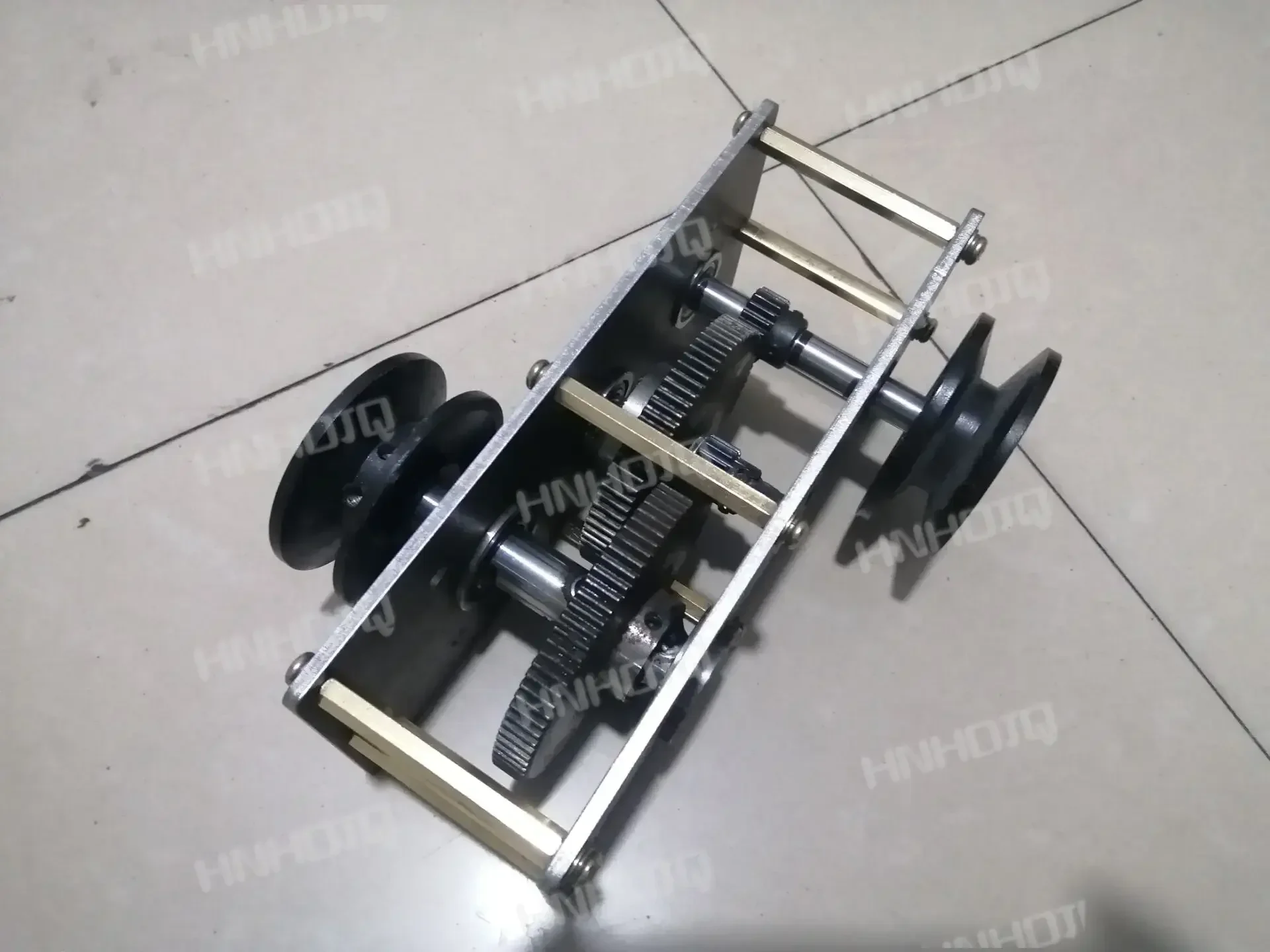 Ручной генератор коробка передач увеличивающая скорость ветровая