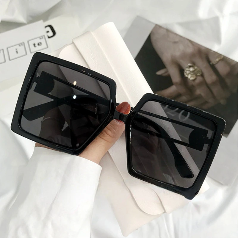 

ZUEE Glasses Women Oversized Square Frame D Letter Sunglasses Fashion Vintage D shape Oversized Frame Popular Glasses