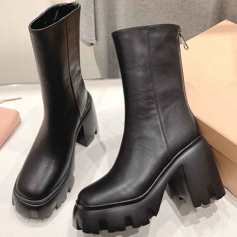 

Женские короткие ботинки весна-осень 2023 новый дизайн на платформе однотонные ботильоны с круглым носком модная универсальная обувь для увеличения роста