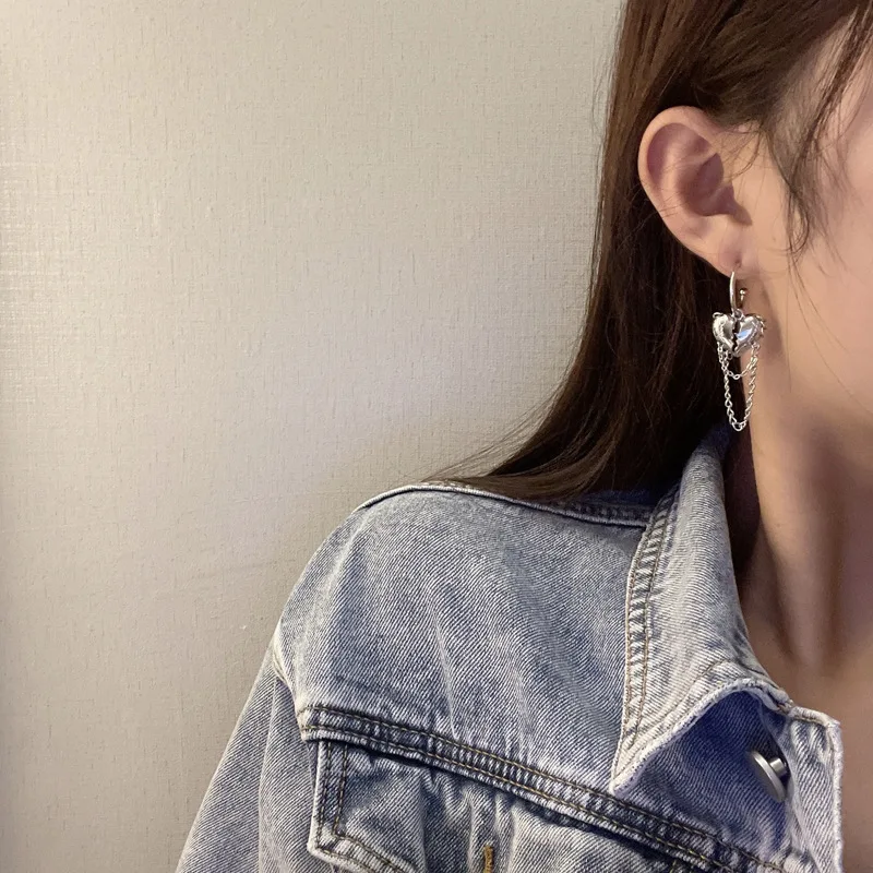 Hiphop Broken Heart Earrings Korean Punk Pendant Drop Earrings Vintage Silver Color Tassel Ear Rings for Women Jewelry