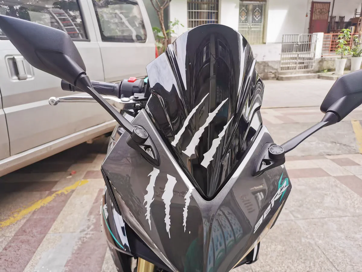 

2pcs Monster Claw Scratch Motorcycle Stickers Funny Helmet Decals for YAMAH A Hond a Suzuk i Kawasak i Creative Cool Car Sticker