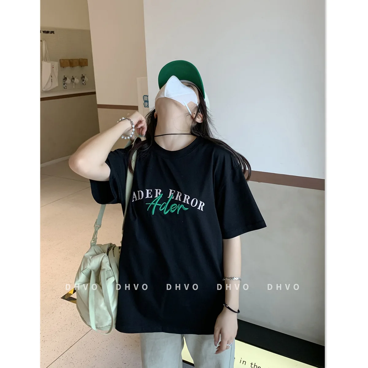 

Genuine Letter Short Sleeved Summer Loose Cotton Violence Building Block Bear Flocking Couple T-shirt for Men and Women