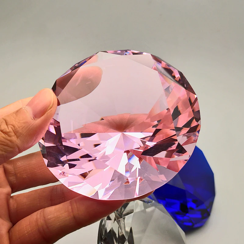 карлетонит. разноцветные кристаллы. флюоритовые пирамидки купить. морион минерал изделия. эстетика голубого и фиолетового.