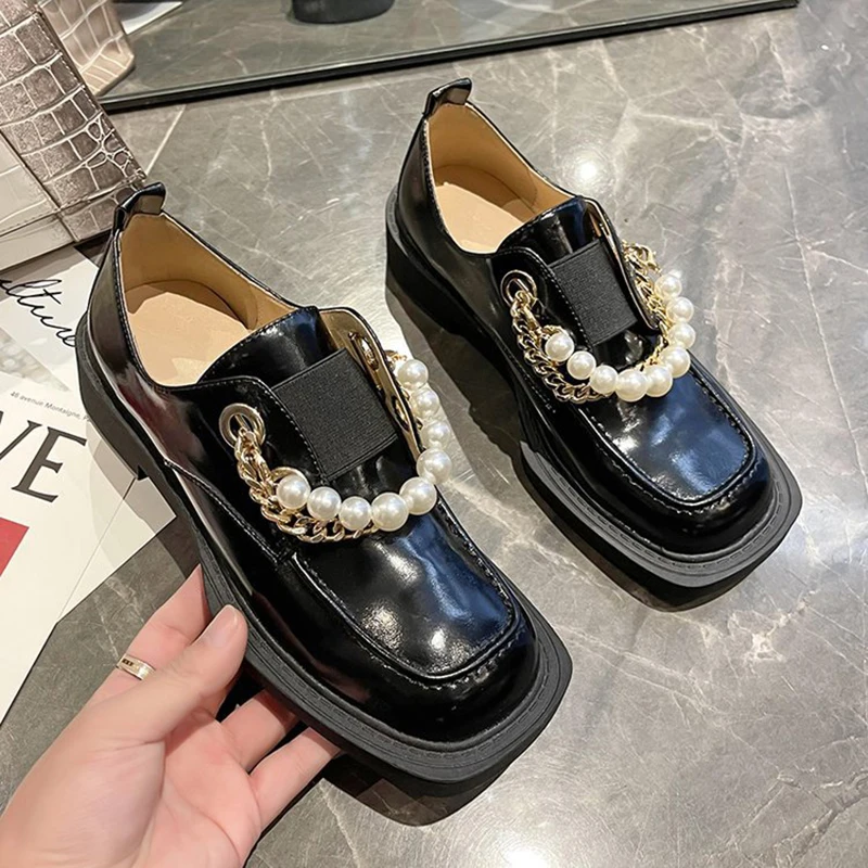 

Lolita Shoes Women Platform Loafers Vintage Pearl Metal Chain Leather Shoes 2022 Ladies Party Dress Shoes zapatos de mujer