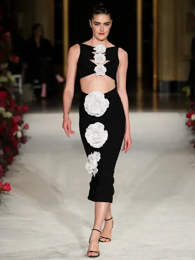 Женское вечернее платье-футляр черное облегающее платье средней длины без