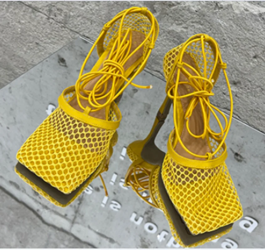 

Новинка лета 101792, женская обувь, привлекательные модные босоножки с квадратным носком и перекрестной шнуровкой, сандалии на каблуке, сетчат...