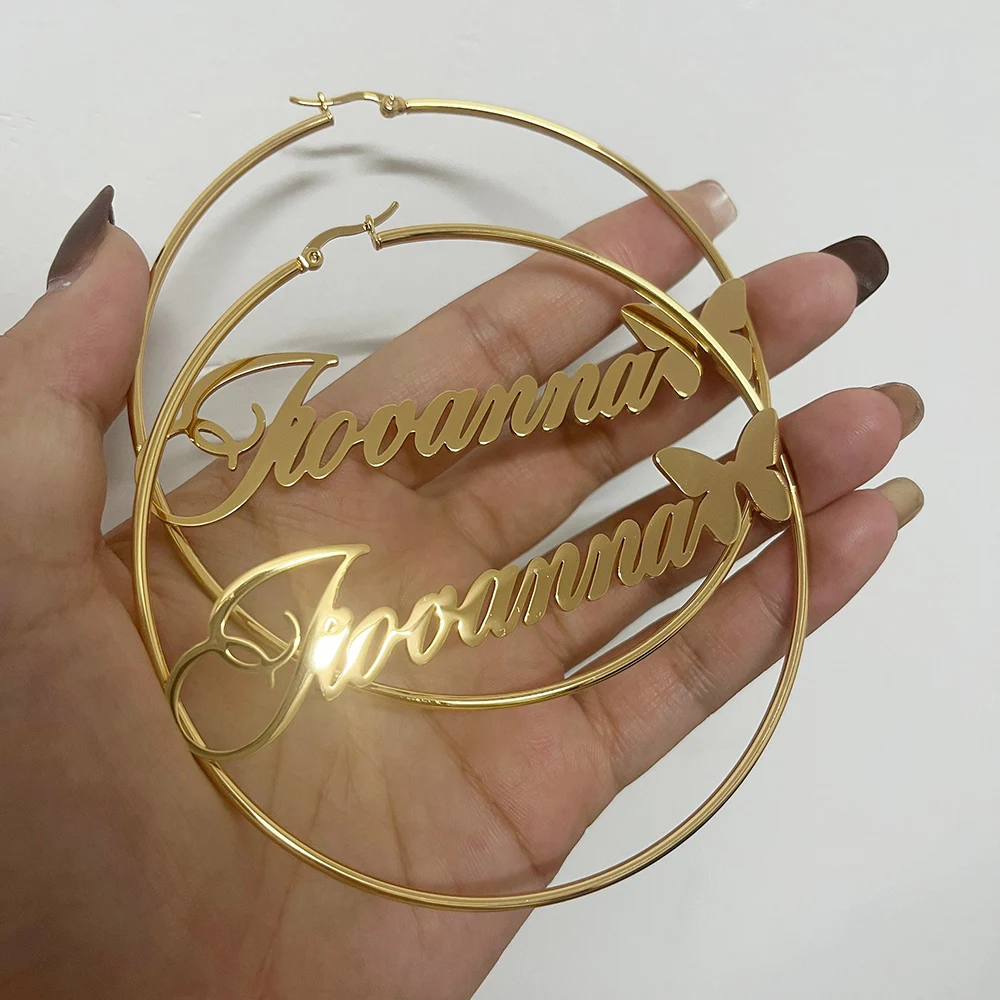 

Индивидуальные серьги-кольца из нержавеющей стали с именем на заказ, серьги-бабочки с именной табличкой, ювелирные изделия ручной работы для женщин, оптовая продажа, Прямая поставка