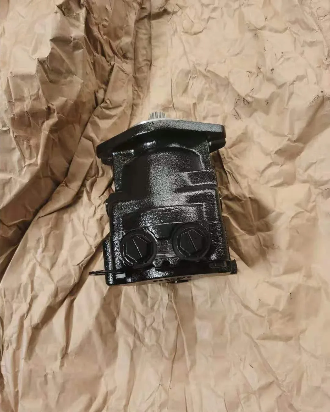 05817004 гидравлический двигатель Bomag дорожный каток вибрирующий