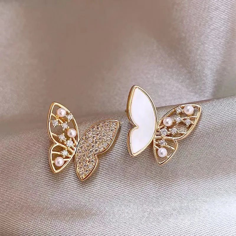 

Europe and America Temperament Butterfly Pearl Earrings Fashion Personality Luxury Zircon Rhinestones Stud Women Party Jewelry