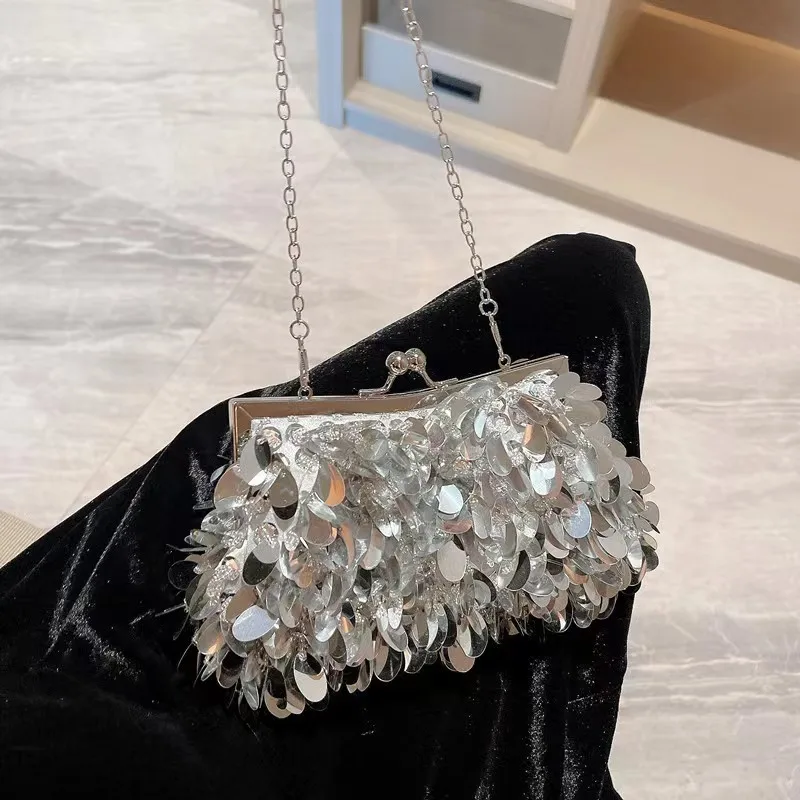 2023 New Fashion Candy Color Hand-Beaded Sequin Handbags Banquet Wedding Party Clutches Metal Chain Daily Shoulder Bag Purses