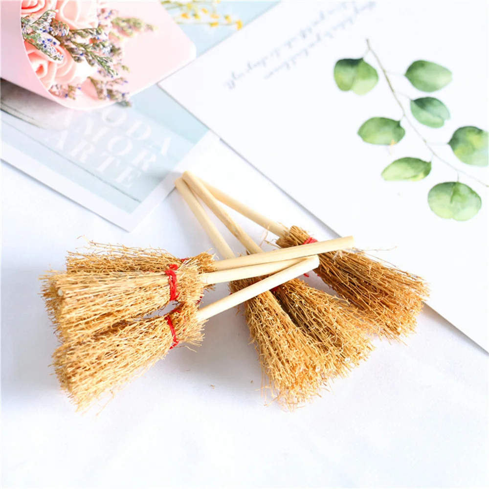 

Mini Broom Red Rope Straw Brooms Hanging Decorations for Halloween Party Costume Witch Broom Dollhouse Accessories