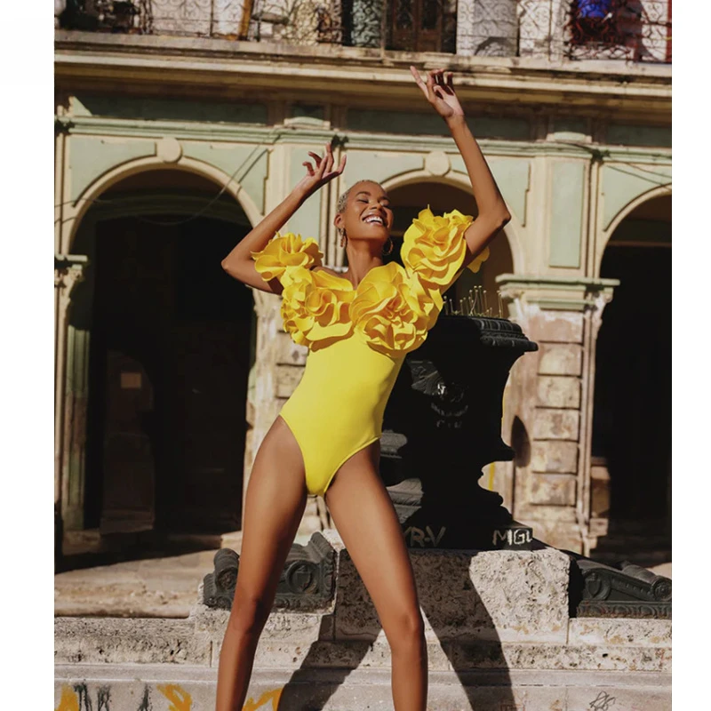 Соблазнительный комплект бикини с 3D цветами из 3 предметов бандо Цветочная юбка