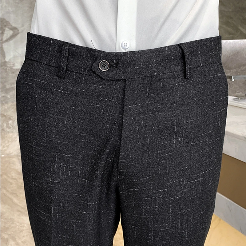 Черные мужские костюмные брюки в полоску модные приталенного кроя подходят для