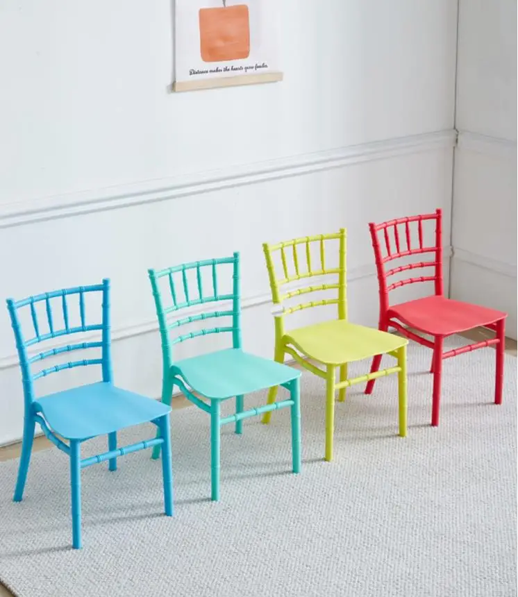 Детский пластиковый стул Кьявари встроенный бытовой обеденный для детского сада