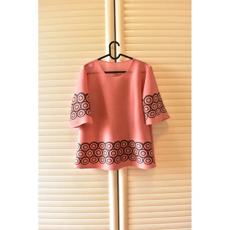 

Pink temperament o neck pleated blouse 2022 summer new fashion high-end loose large size short sleeve t-shirt female tops