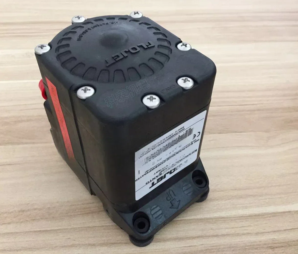 Пневматический мембранный насос FLOJET G 575215 / 575205