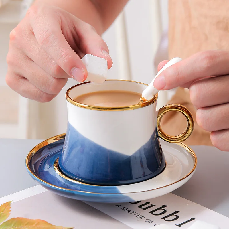 

Candy-colored household coffee cups and saucers under glaze, small fresh scented tea, black tea and afternoon tea coffee cups