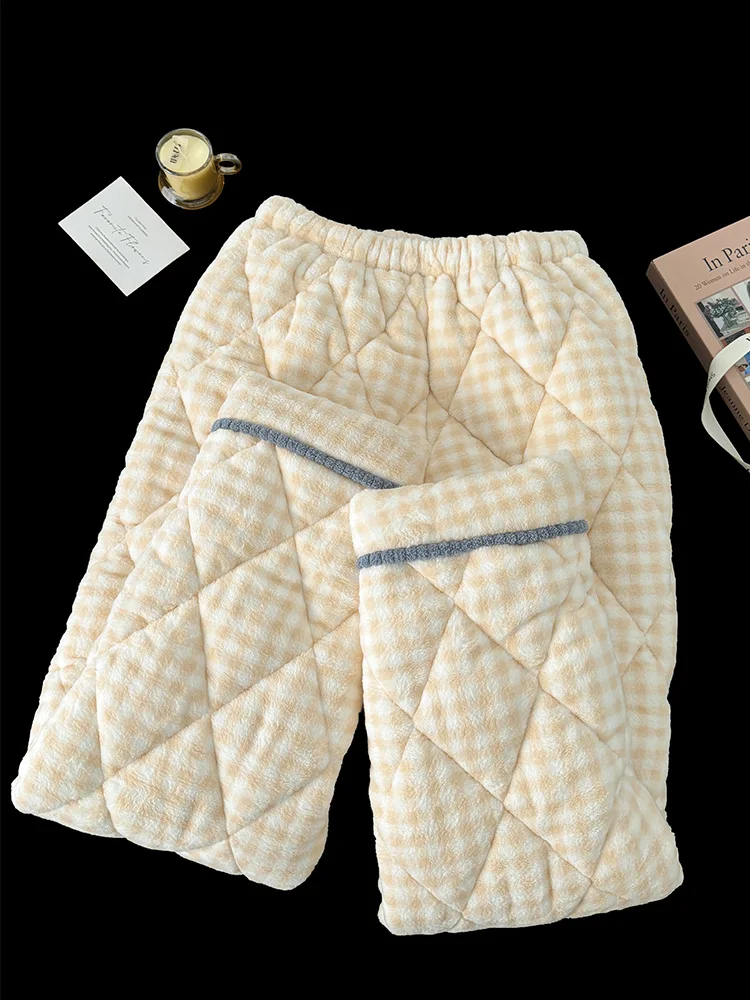 Пижамы из кораллового флиса женские осенне-зимние трехслойные стеганые пижамы