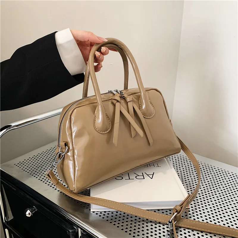 

New Crossbody Shoulder Oil Wax Leather Tote Bag Luxury Designer Satchel Bag Women Handbags New Fashion 2023 Shoulder Hand Bag