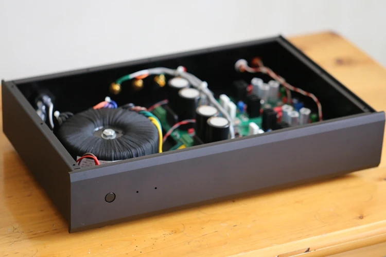 

Finished NA-2 HIFI Stereo Power Amplifier Base on NAIM NAP200 Auido Amp 150W+150W